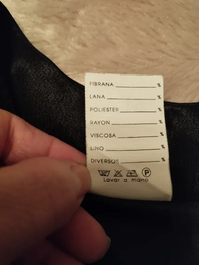 Mono largo elegante negro con lazo