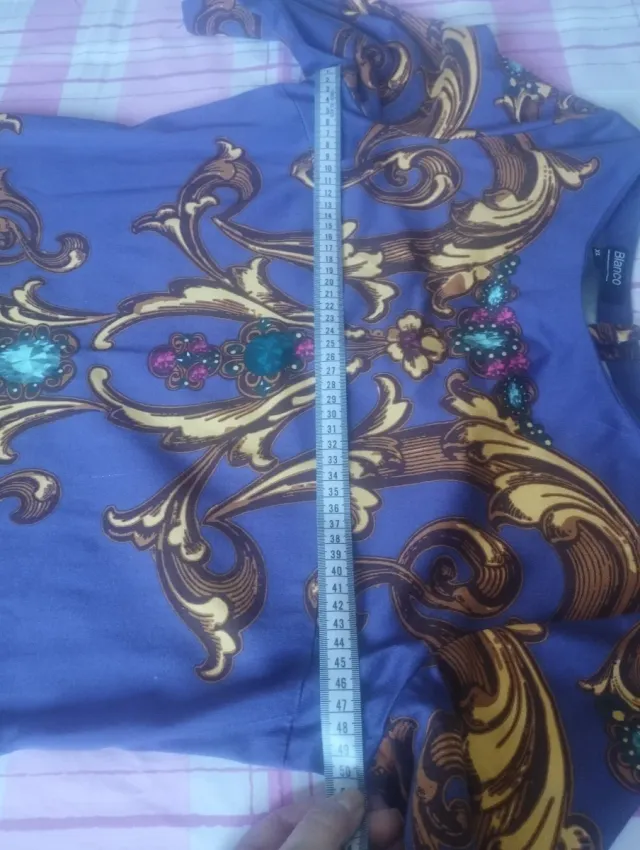 Vestido corto estampado tela gordita