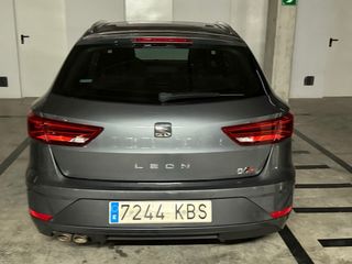 SEAT Leon pegatina C de la DGT