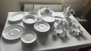 Vajilla Porcelana 83 Piezas + Juego Café Filo Oro