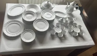 Vajilla Porcelana 83 Piezas + Juego Café Filo Oro