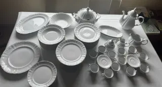Vajilla Porcelana 83 Piezas + Juego Café Filo Oro