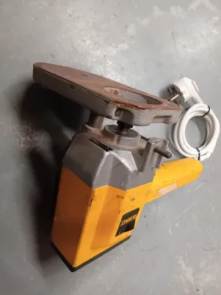 Elettrorefilatore Dewalt DW609 600W