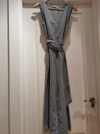 Mono de verano cuadros blanco y negro