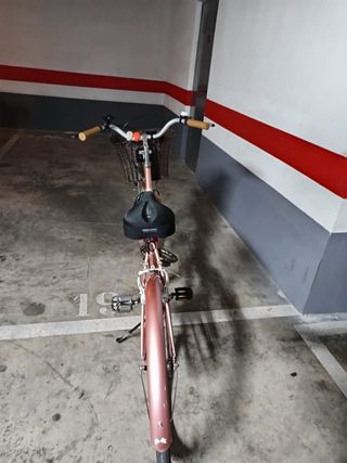 Bicicleta Paseo Rosa con Cesta