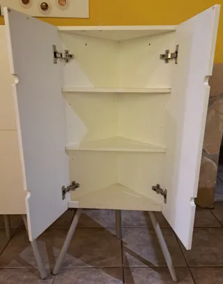 2 Armarios esquineros blancos