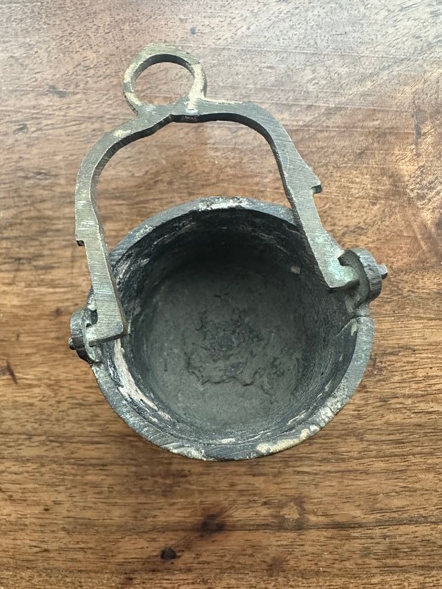 Acquasantiera bronzo antica XVIII secolo domestica