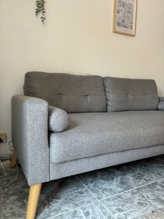 Sofá nórdico 2 plazas gris