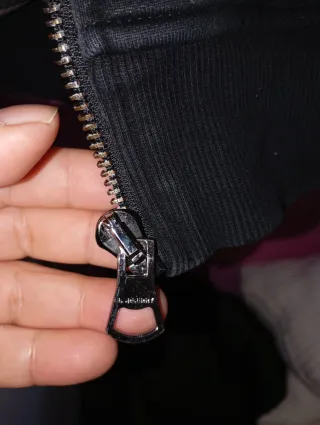 Sudadera Burberry Negra con Capucha