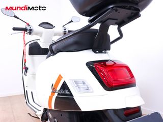 VESPA GTS 125 SUPERSPORT