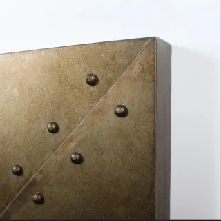 Espejo Cuadrado con Marco Dorado Redondo