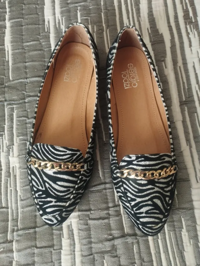 Manoletinas estampado animal Sergio Todzi