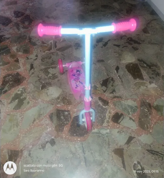 Monopattino 3 ruote Minnie