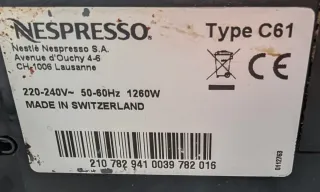 Cafetera Nespresso Automática Roja