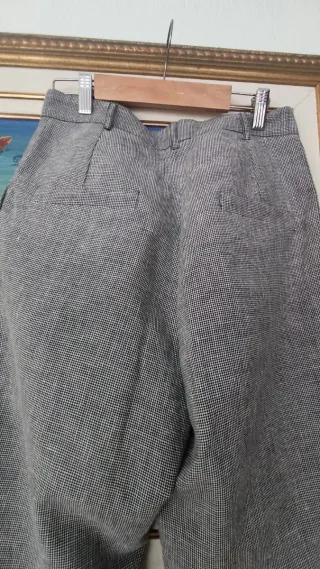 Pantalón de chica gris y blanco