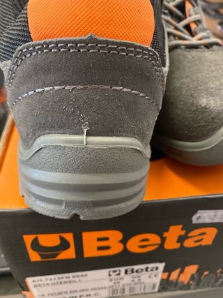 Beta 7213FG 1PSRC scarpe da lavoro leggere.