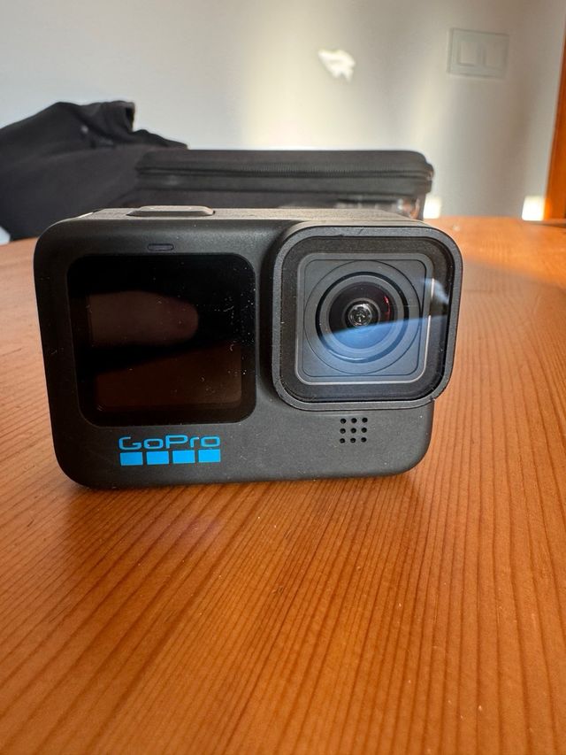 GoPro Hero 11 Black + Accessori
