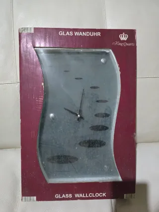 Orologio da parete moderno in vetro