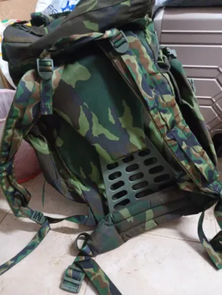 Zaino militare mimetico grande e piccolo