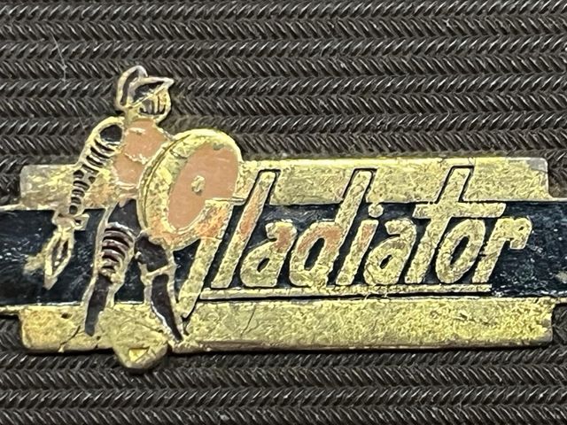 Maleta Gladiator Años 60 Beige/Gris