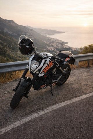 KTM Duke 125