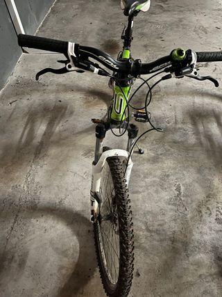 Bicicleta AFX 26 con frenos de disco