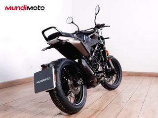 HUSQVARNA SVARTPILEN 125 ABS