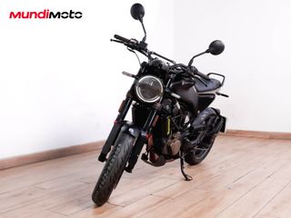 HUSQVARNA SVARTPILEN 125 ABS