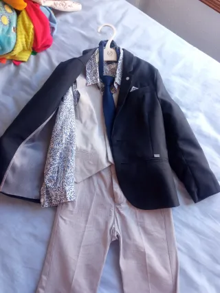 Traje de ceremonia para niño