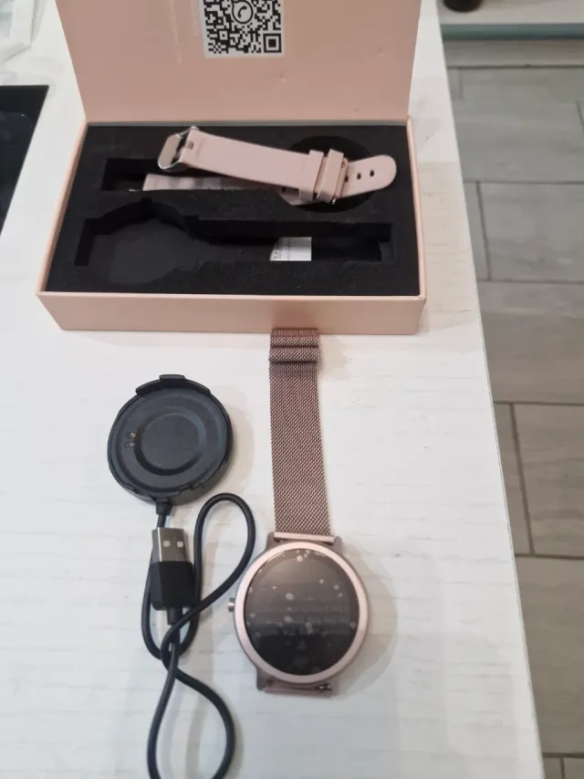 Smartwatch rosa sin estrenar