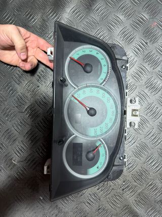 Cuadro Instrumentos Toyota Corolla Verso 2006