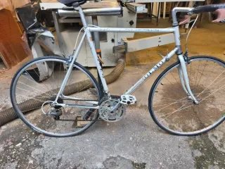 Bicicleta de carreras OLMO antigua