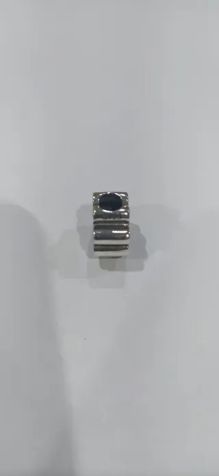 Charm de plata