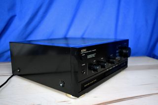 Amplificador Akai AM-M570 Integrado Vintage