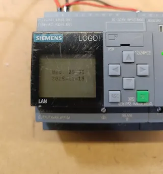 Siemens LOGO! 6ED1052-1MD08-0BA0 12/24RCE + DM8 24