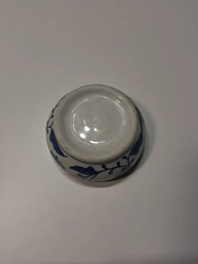 Posacenere in ceramica dipinto a mano