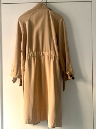Gabardina Zara Beige Talla M