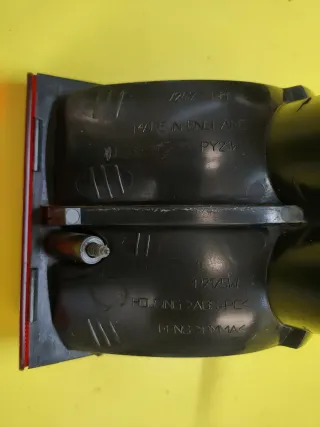 PILOTO TRASERO IZQUIERDO LAND ROVER FREELANDER