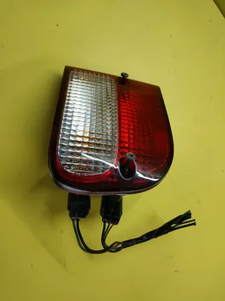 PILOTO TRASERO IZQUIERDO LAND ROVER FREELANDER