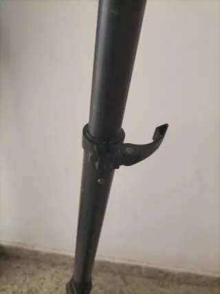 Patinete Negro y Rojo