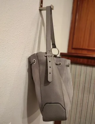 Bolso de mujer gris