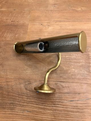 Lámpara de pared dorada