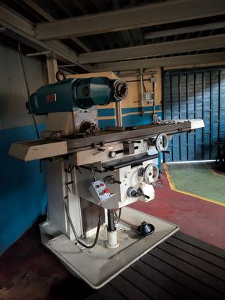 FRESADORA UNIVERSAL FEXAC UG