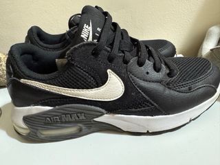 Zapatillas Nike Air Max Negras y Blancas