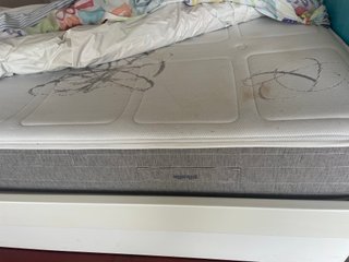 Cama infantil madeira, com gavetão, 2 colchões