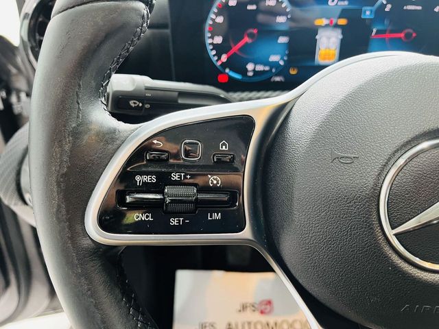 Mercedes Clase A 180 Sedán 1.5 DCI 115 CV