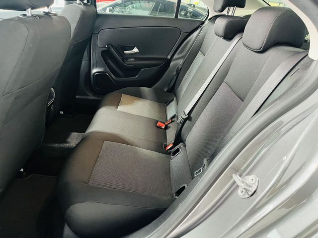 Mercedes Clase A 180 Sedán 1.5 DCI 115 CV