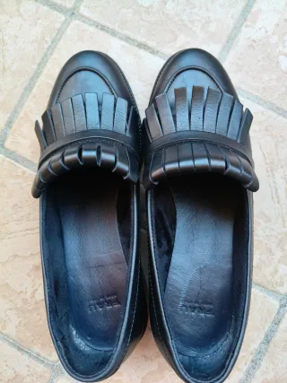 Mocassini Frau n.37 neri con frange