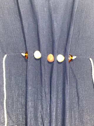 Mono largo azul marino con abalorios