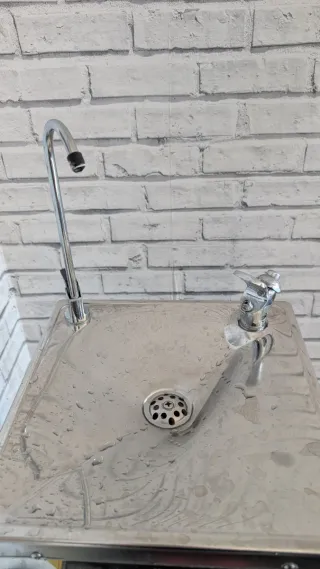 Fuente de agua Tanex con filtro frío